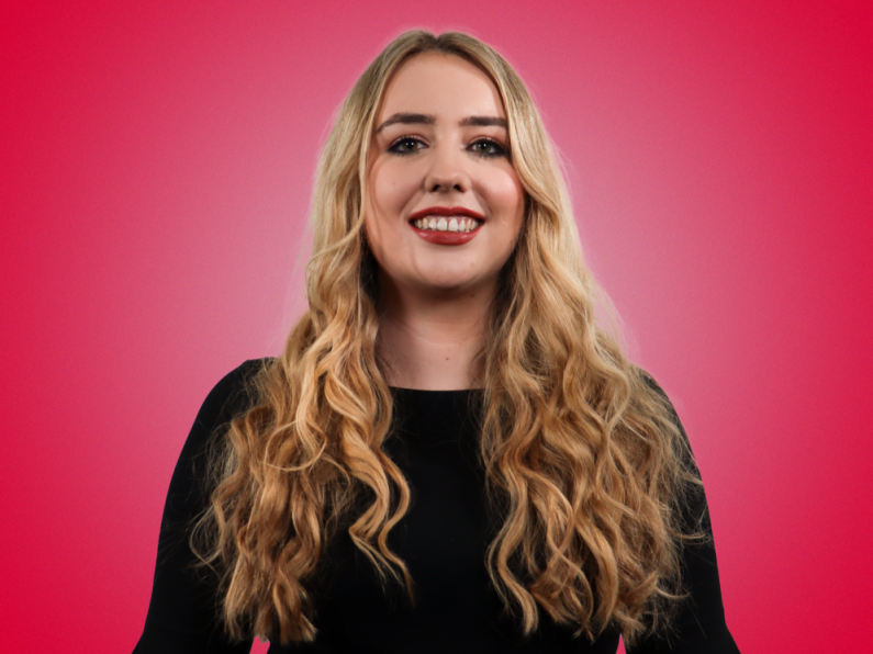 South Kilkenny native Aoife Kearns joins Beat 102 103 as News and Sports Editor