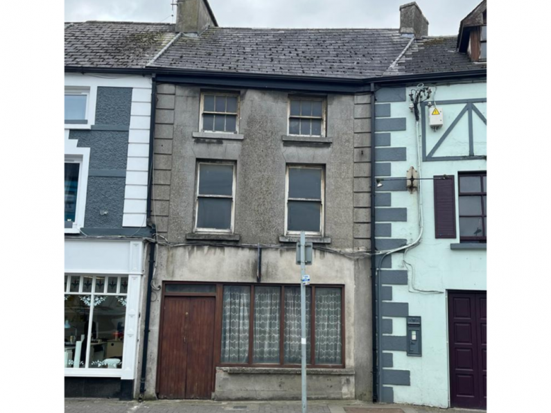 Fixer upper in Tipperary hits the market for €77,500