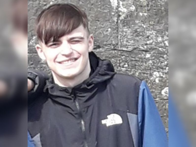 Gardaí appealing for help in locating missing Tipperary teenager