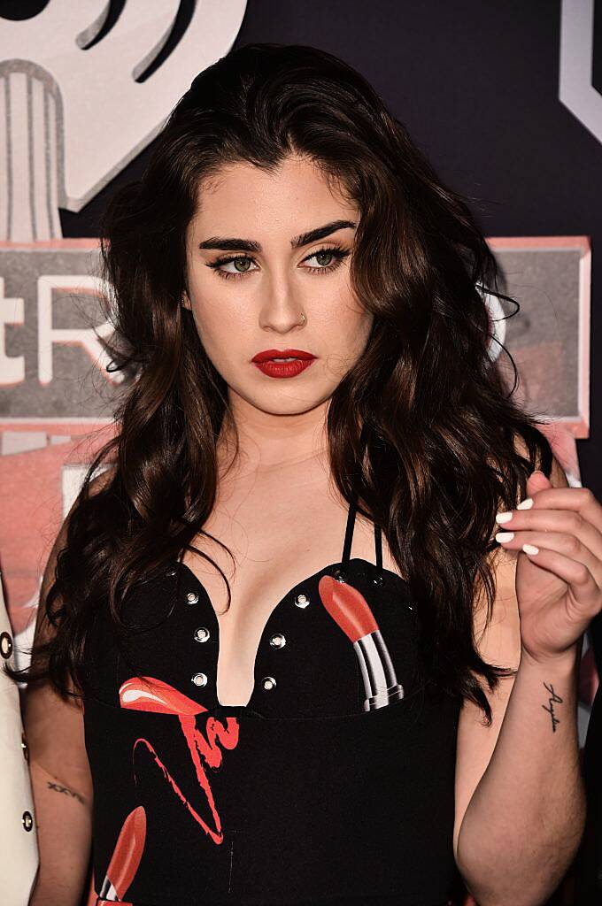 i heart radio awards live