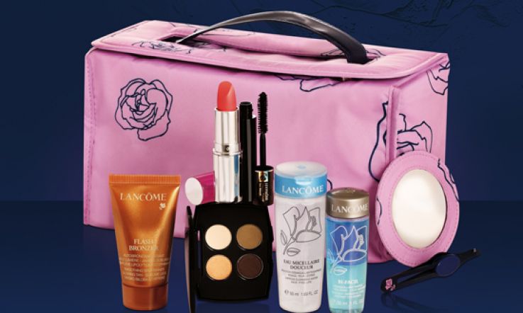 Pharmacy Alert: Lancome Gift With Purchase on Counter Now!