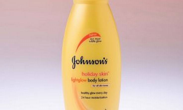 Johnsons Holiday Skin Lightens Up