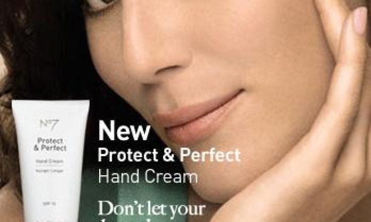 Protect & Perfect your handies with No7