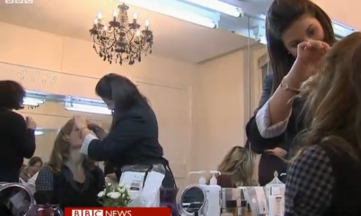 French government are offering free make-up lessons to jobless women