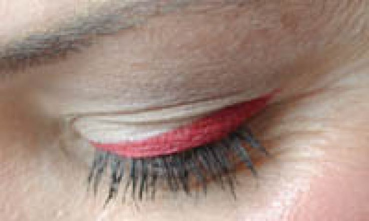 Red Eyeliner: Gick or Gorgeous - You Decide!