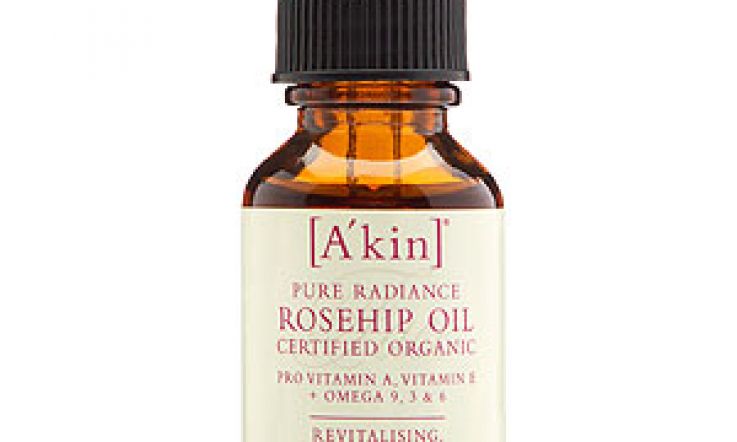 A'Kin Pure Radiance Rosehip Oil: nourishing, organic goodness and a giveaway!