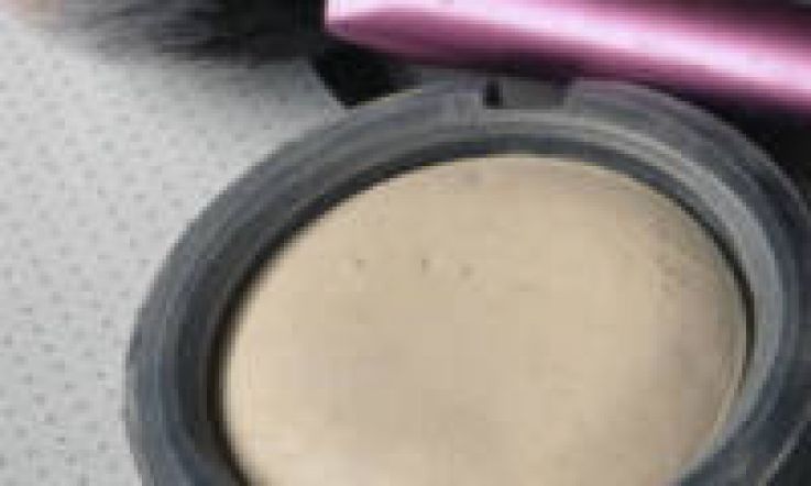 Rave review for Mac Mineralize Skinfinish in Light: Perfect for  porcelain skin