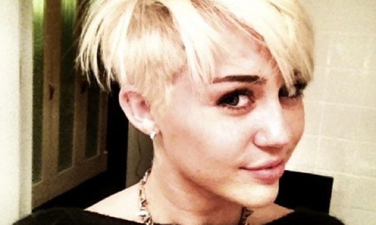 Miley Cyrus and her FANTASTIC new hair!