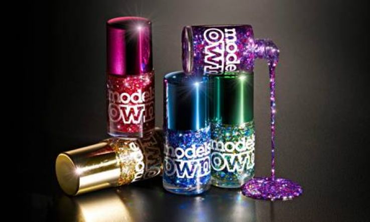 Models Own Mirrorball nail frostings: bling's back baby BACK! But does it live up to the hype?