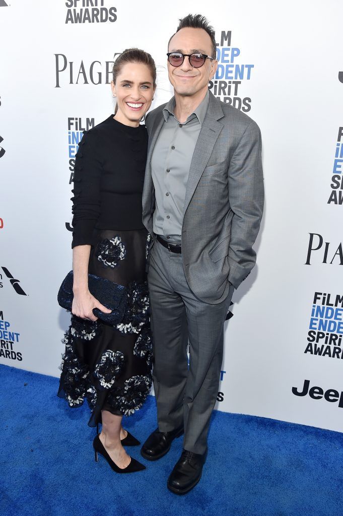 Actors Amanda Peet (L) and Hank Azaria attend the 2017 Film Independent Spirit Awards at the Santa Monica Pier on February 25, 2017 in Santa Monica, California.  (Photo by Alberto E. Rodriguez/Getty Images)