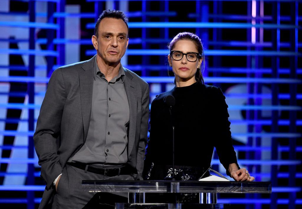 Actors Hank Azaria (L) and Amanda Peet speak onstage during the 2017 Film Independent Spirit Awards at the Santa Monica Pier on February 25, 2017 in Santa Monica, California.  (Photo by Kevork Djansezian/Getty Images for Film Independent)
