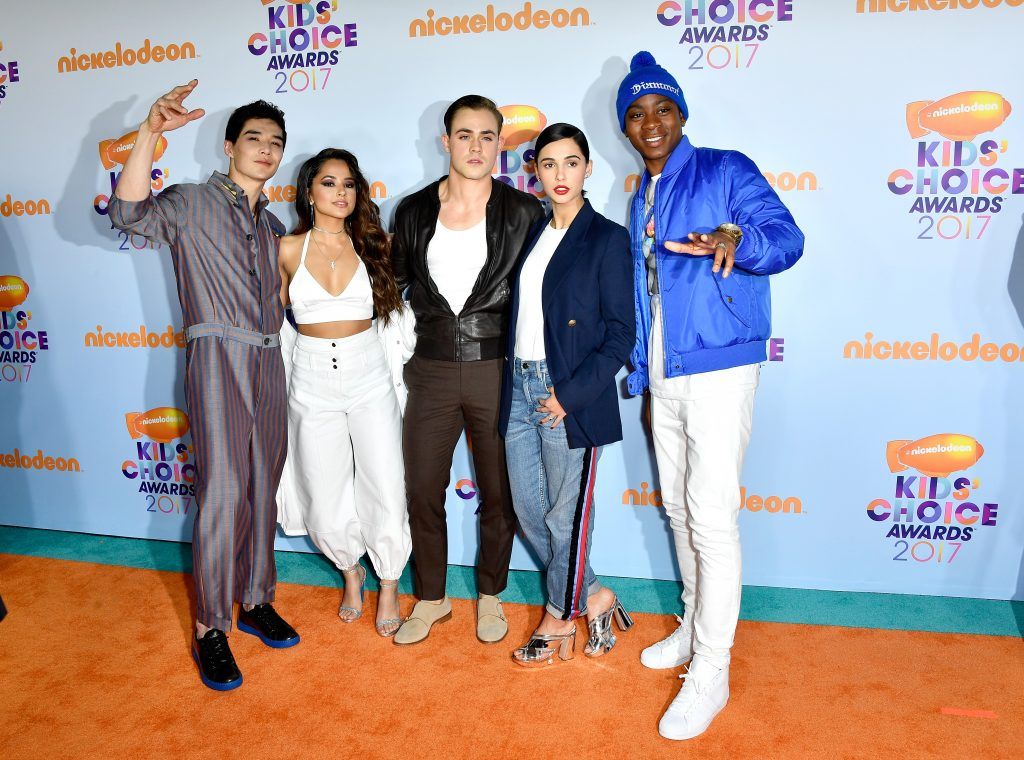 (L-R) Actors Ludi Lin, Becky G, Dacre Montgomery, Naomi Scott, and RJ Cyler at Nickelodeon's 2017 Kids' Choice Awards at USC Galen Center on March 11, 2017 in Los Angeles, California.  (Photo by Frazer Harrison/Getty Images)