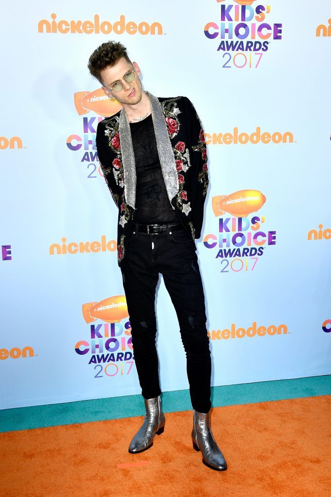 Rapper Machine Gun Kelly at Nickelodeon's 2017 Kids' Choice Awards at USC Galen Center on March 11, 2017 in Los Angeles, California.  (Photo by Frazer Harrison/Getty Images)
