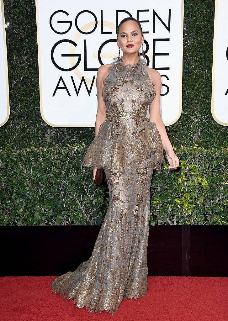 BEVERLY HILLS, CA - JANUARY 08:  Media Personality Chrissy Teigen attends the 74th Annual Golden Globe Awards at The Beverly Hilton Hotel on January 8, 2017 in Beverly Hills, California.  (Photo by Frazer Harrison/Getty Images)