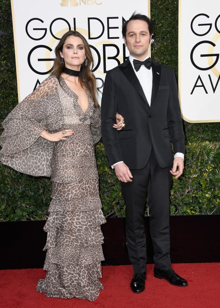 BEVERLY HILLS, CA - JANUARY 08:  Actors Keri Russell (L) and Matthew Rhys attend the 74th Annual Golden Globe Awards at The Beverly Hilton Hotel on January 8, 2017 in Beverly Hills, California.  (Photo by Frazer Harrison/Getty Images)