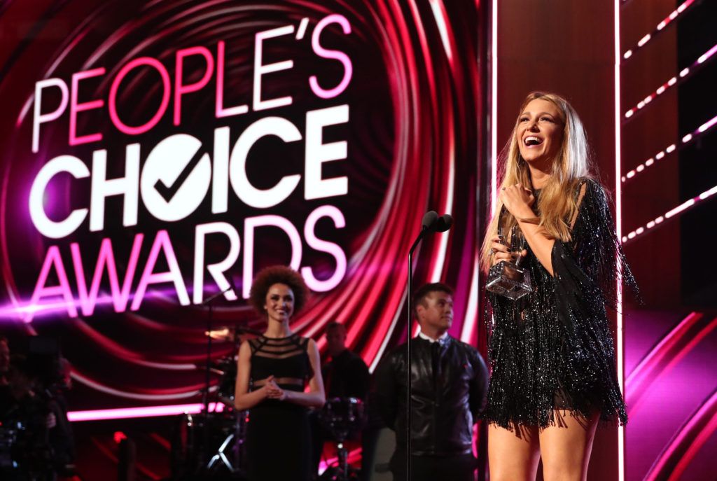 LOS ANGELES, CA - JANUARY 18:  Actress Blake Lively accepts the Favorite Dramatic Movie Actress award onstage during the People's Choice Awards 2017 at Microsoft Theater on January 18, 2017 in Los Angeles, California.  (Photo by Christopher Polk/Getty Images for People's Choice Awards)