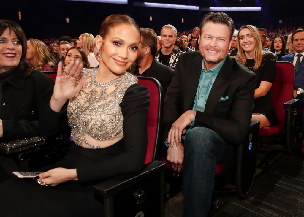 LOS ANGELES, CA - JANUARY 18:  Actress/recording artist Jennifer Lopez (L) and recording artist/TV personality Blake Shelton attend the People's Choice Awards 2017 at Microsoft Theater on January 18, 2017 in Los Angeles, California.  (Photo by Christopher Polk/Getty Images for People's Choice Awards)