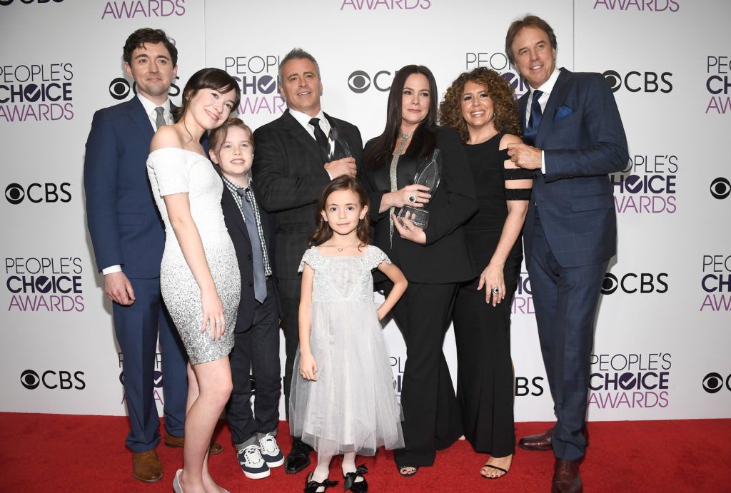 LOS ANGELES, CA - JANUARY 18:  Actors Matt Cook, Grace Kaufman, Matthew McCann, Matt LeBlanc, Hala Finley, Liza Snyder, Diana Maria Riva and Kevin Nealon, winners of the Favorite New TV Comedy Award, "Man with a Plan", pose in the press room during the People's Choice Awards 2017 at Microsoft Theater on January 18, 2017 in Los Angeles, California.  (Photo by Kevork Djansezian/Getty Images)