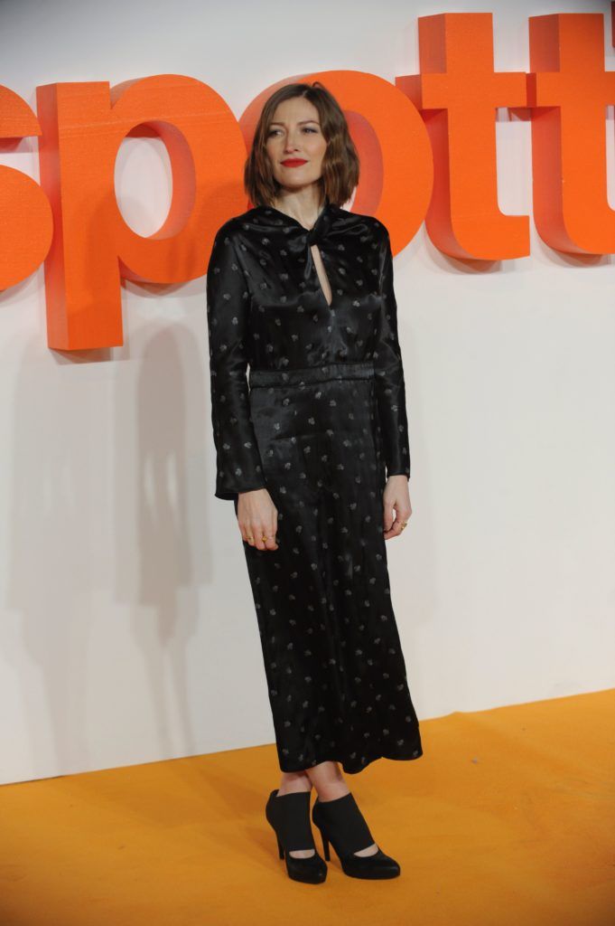 Kelly Macdonald poses on the red carpet arriving to attend the world premiere of the film T2 Trainspotting in Edinburgh on January 22, 2017. (Photo ANDY BUCHANAN/AFP/Getty Images)