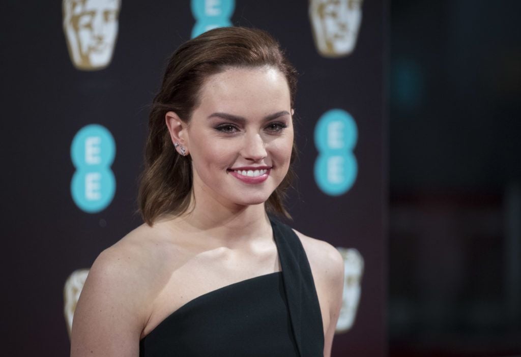 LONDON, ENGLAND - FEBRUARY 12:  Daisy Ridley attends the 70th EE British Academy Film Awards (BAFTA) at Royal Albert Hall on February 12, 2017 in London, England.  (Photo by John Phillips/Getty Images)