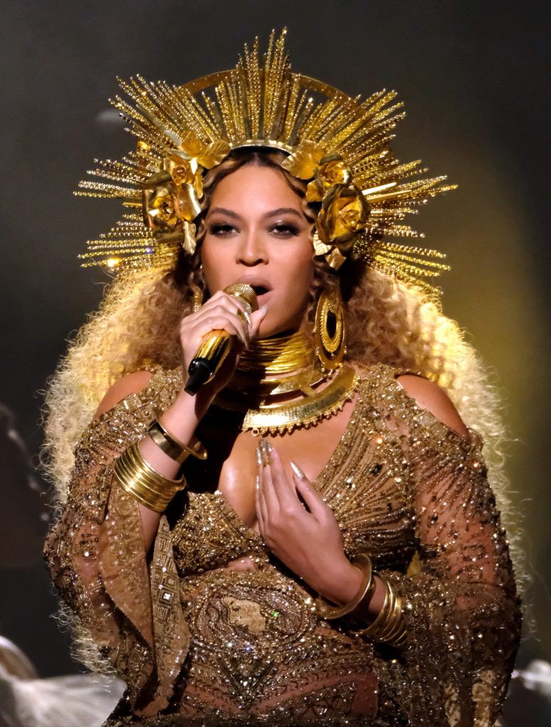 LOS ANGELES, CA - FEBRUARY 12:  Singer Beyonce performs during The 59th GRAMMY Awards at STAPLES Center on February 12, 2017 in Los Angeles, California.  (Photo by Larry Busacca/Getty Images for NARAS)