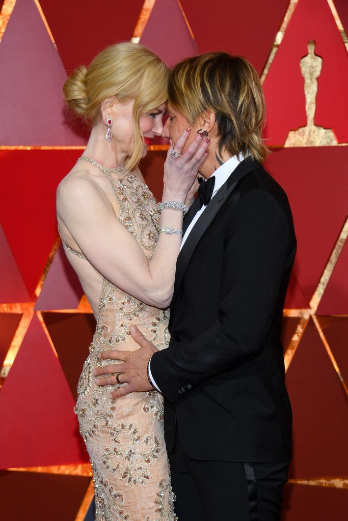 HOLLYWOOD, CA - FEBRUARY 26: Actor Nicole Kidman and Musician Keith Urban attends the 89th Annual Academy Awards at Hollywood & Highland Center on February 26, 2017 in Hollywood, California.  (Photo by Kevork Djansezian/Getty Images)