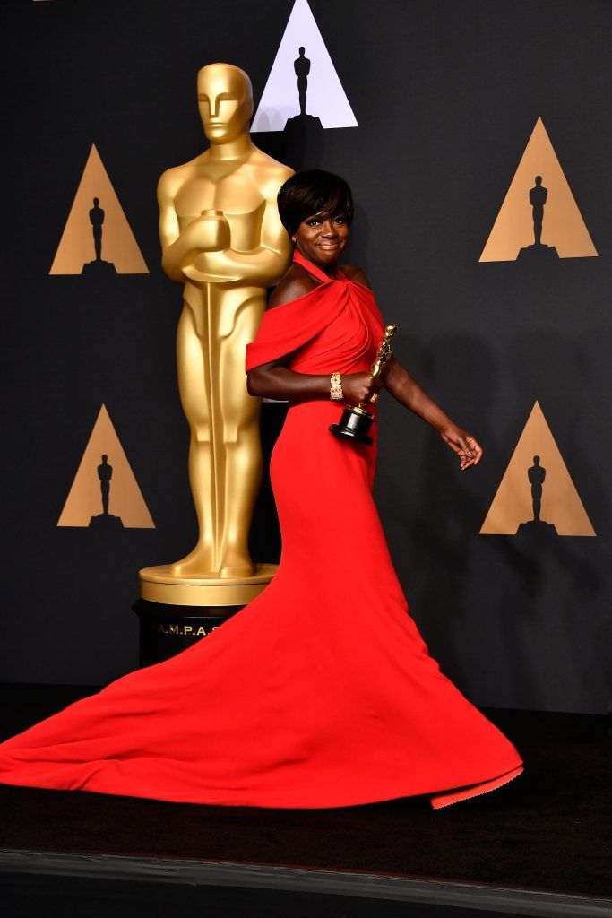 HOLLYWOOD, CA - FEBRUARY 26:  Actor Viola Davis, winner of the Best Supporting Actress award for 'Fences' poses in the press room during the 89th Annual Academy Awards at Hollywood & Highland Center on February 26, 2017 in Hollywood, California.  (Photo by Frazer Harrison/Getty Images)