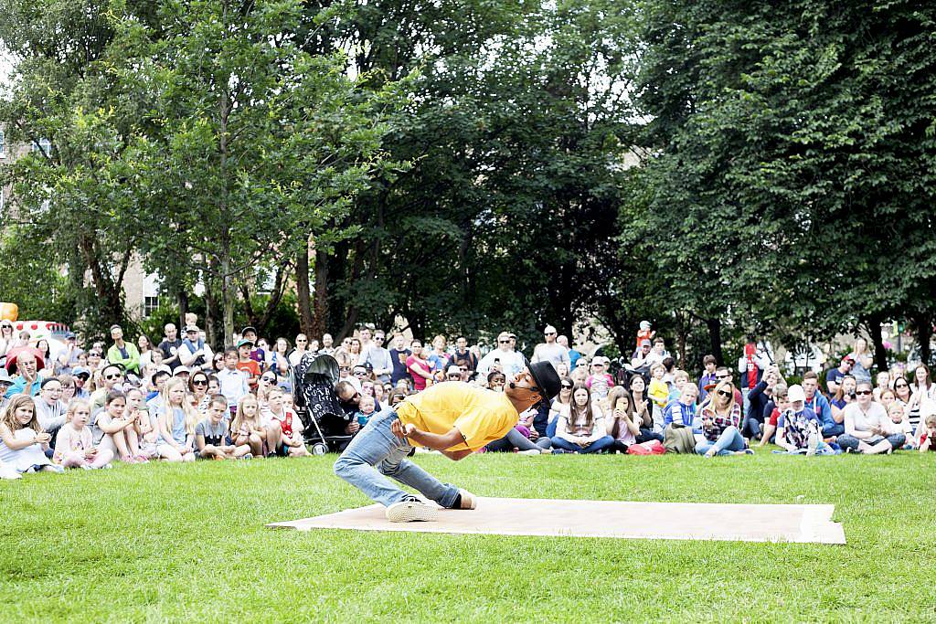 Pictured at Laya Healthcare's City Spectacular, Ireland's biggest free summer festival, in Dublin's Merrion Square. The festival took place from July 7th-9th. Photo by Evion Media