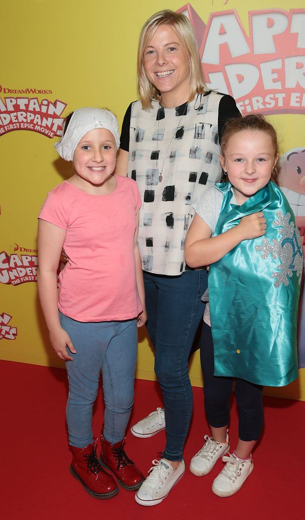 Abbey Burton, Linda Burton and Mia O Reilly at the special family preview screening of Captain Underpants: The First Epic Movie at the Odeon Cinema in Point Village, Dublin. Photo by Brian McEvoy