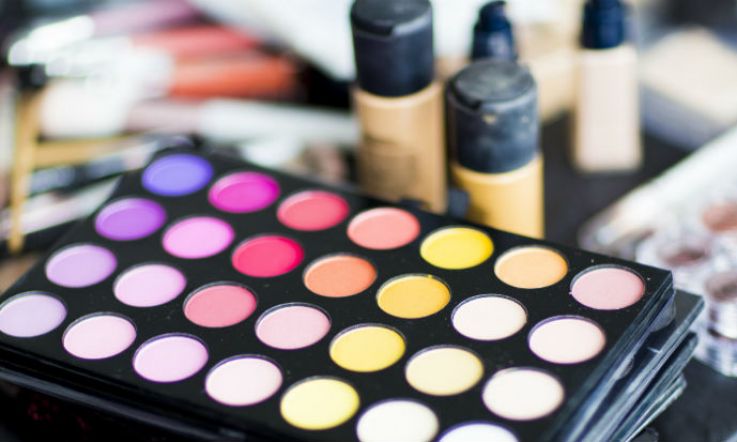 Are you a MUA newbie? These are great, cheap additions to your kit