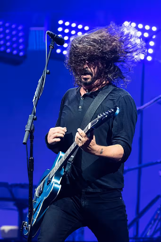 Dave Grohl of Foo Fighters performs on day 3 of the Glastonbury Festival 2017 at Worthy Farm, Pilton on June 24, 2017 in Glastonbury, England.  (Photo by Ian Gavan/Getty Images)