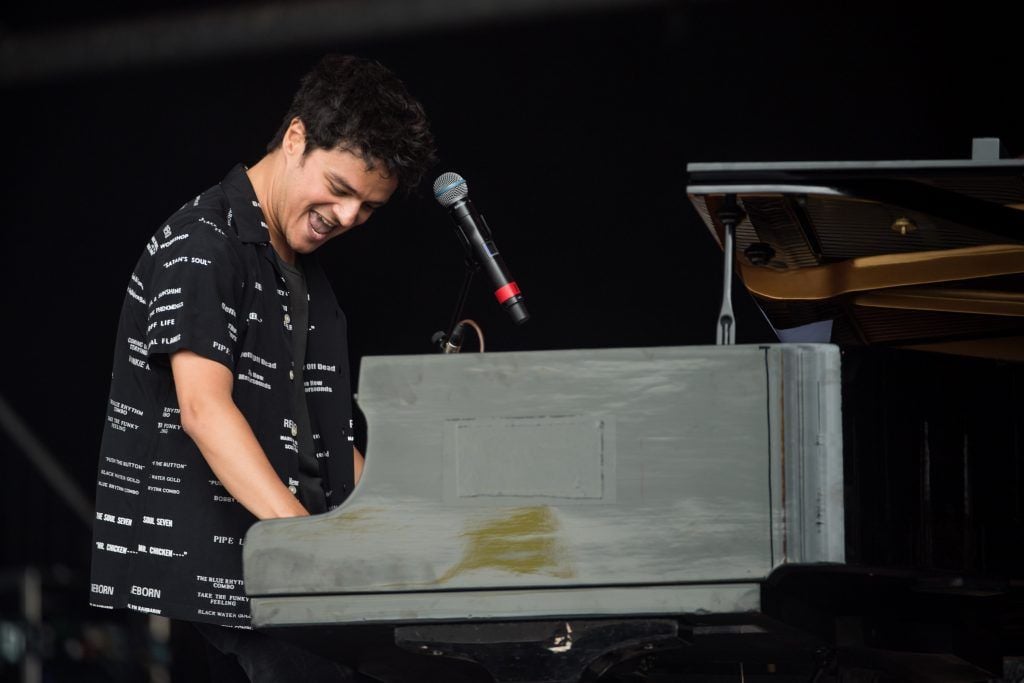 Jamie Cullum performs on the Pyramid Stage during day 4 of the Glastonbury Festival 2017 at Worthy Farm, Pilton on June 25, 2017 in Glastonbury, England.  (Photo by Ian Gavan/Getty Images)