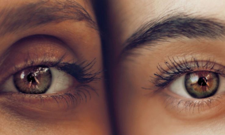 How to choose a mascara for sensitive eyes (and two of the best)