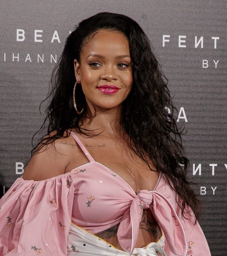 Singer Rihanna attends the 'Fenty Beauty' photocall at Callao cinema on September 23, 2017 in Madrid, Spain.  (Photo by Eduardo Parra/Getty Images)