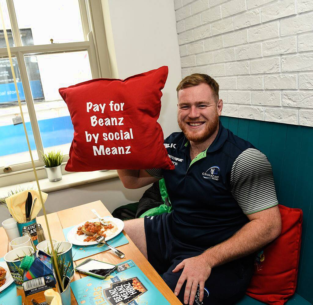 The Beanz Meanz Heinz Cafe opens in Galway to celebrate 50 years of its iconic advertising slogan 'Beanz Meanz Heinz'. The Connacht Rugby team, Rose of Tralee Maria Walsh and bloggers Nuala Gorham and Kieran O'Malley dropped by. Pay for your food by using #HEINZBEANZCAFE. Photo: Boyd Challenger