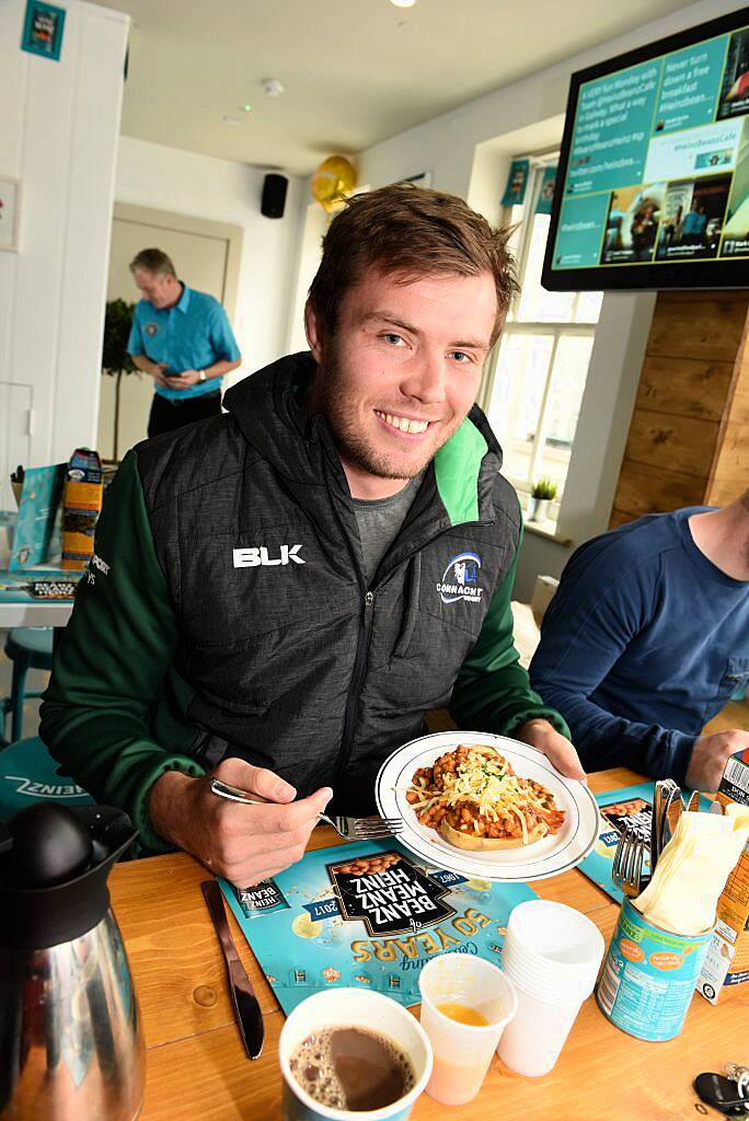 The Beanz Meanz Heinz Cafe opens in Galway to celebrate 50 years of its iconic advertising slogan 'Beanz Meanz Heinz'. The Connacht Rugby team, Rose of Tralee Maria Walsh and bloggers Nuala Gorham and Kieran O'Malley dropped by. Pay for your food by using #HEINZBEANZCAFE. Photo: Boyd Challenger