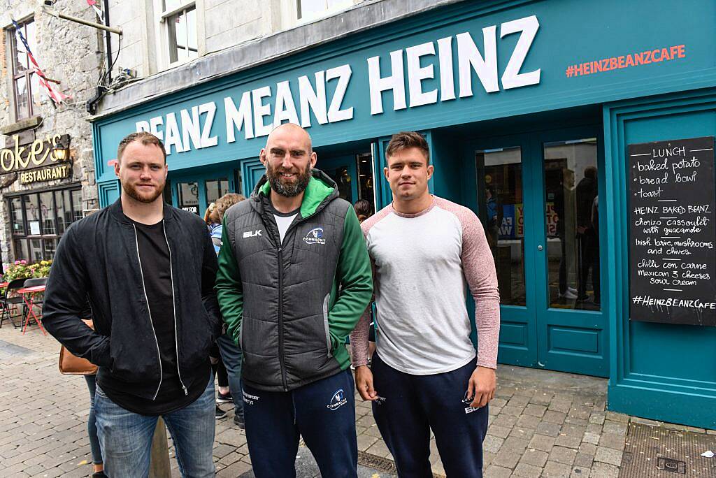 The Beanz Meanz Heinz Cafe opens in Galway to celebrate 50 years of its iconic advertising slogan 'Beanz Meanz Heinz'. The Connacht Rugby team, Rose of Tralee Maria Walsh and bloggers Nuala Gorham and Kieran O'Malley dropped by. Pay for your food by using #HEINZBEANZCAFE. Photo: Boyd Challenger