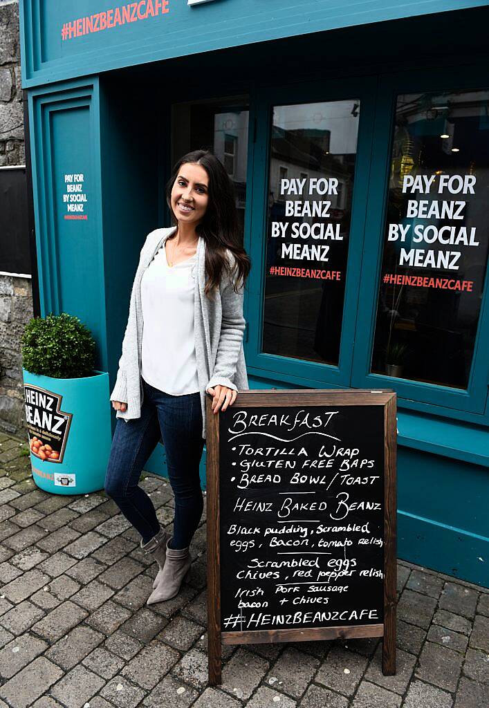 The Beanz Meanz Heinz Cafe opens in Galway to celebrate 50 years of its iconic advertising slogan 'Beanz Meanz Heinz'. The Connacht Rugby team, Rose of Tralee Maria Walsh and bloggers Nuala Gorham and Kieran O'Malley dropped by. Pay for your food by using #HEINZBEANZCAFE. Photo: Boyd Challenger