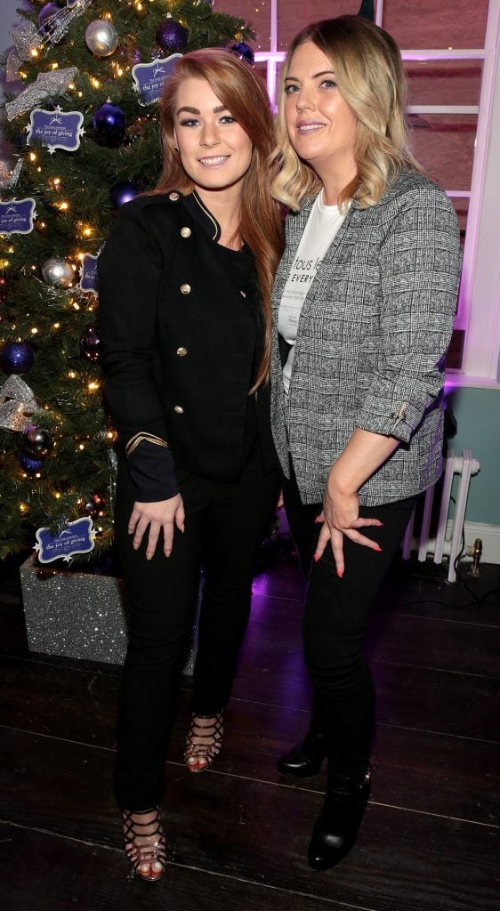 Sarah Farrelly and Lynne Courtney at the Loop at Dublin and Cork Airports Joy of Giving Christmas Preview at Number 4 Parliament Street. Picture: Brian McEvoy