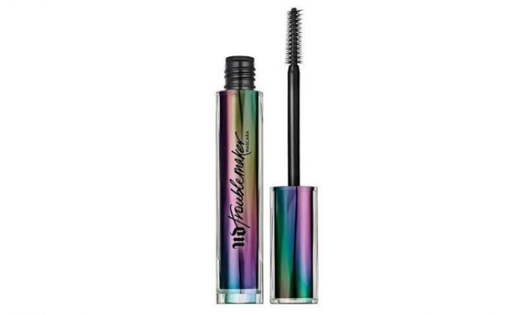 Urban Decay Troublemaker Mascara is finally here and it. Is. SO. GOOD!