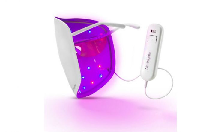 The Neutrogena Light Therapy Acne Mask: So... what exactly IS it?
