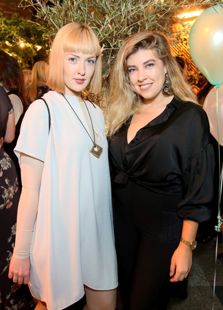 Louise Gardiner, left, and Emma Nolan are pictured at the Spotlight Whitening Launch event on 26th October at Nolita, George’s Street. PHOTO: Mark Stedman