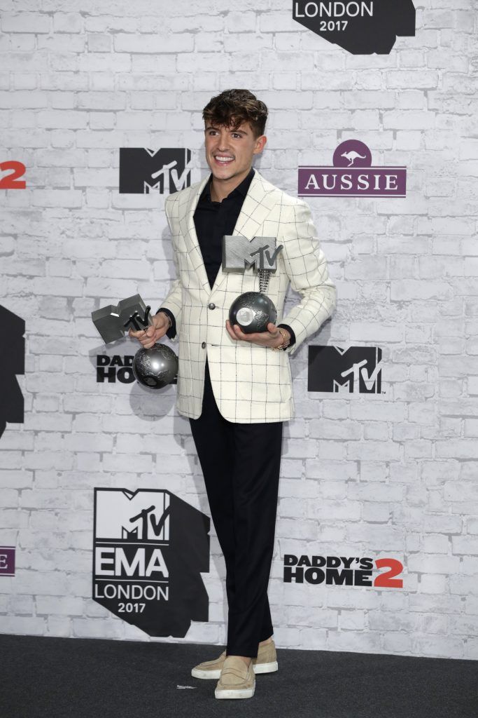 Worldwide Act award winner Lil' Kleine poses in the winner's room during the MTV EMAs 2017 held at The SSE Arena, Wembley on November 12, 2017 in London, England.  (Photo by John Phillips/Getty Images for MTV)
