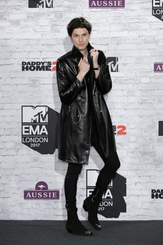 James Bay poses in the winner's room during the MTV EMAs 2017 held at The SSE Arena, Wembley on November 12, 2017 in London, England.  (Photo by John Phillips/Getty Images for MTV)