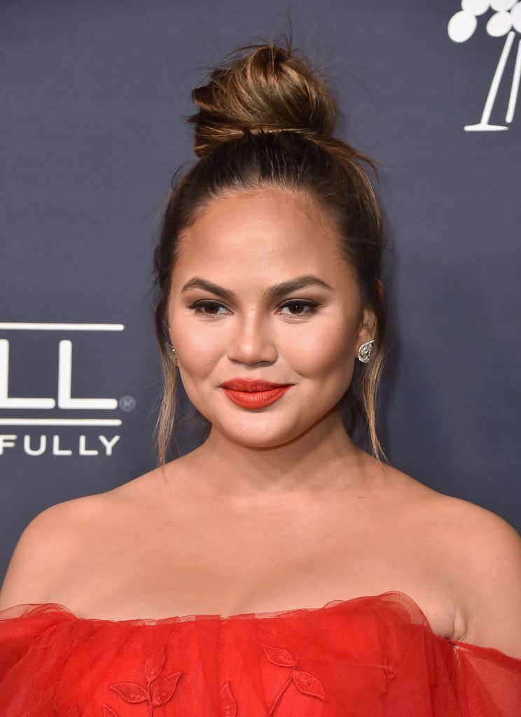 Chrissy Teigen attends the 2017 Baby2Baby Gala at 3LABS on November 11, 2017 in Culver City, California.  (Photo by Frazer Harrison/Getty Images)