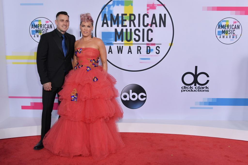 Carey Hart and P!nk attend the 2017 American Music Awards at Microsoft Theater on November 19, 2017 in Los Angeles, California.  (Photo by Neilson Barnard/Getty Images)