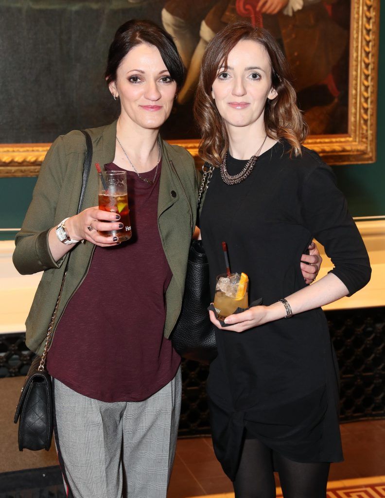 Jacinta and Philomena Guinan at the announcement of the winner of the Hennessy Portrait Prize 2017 at the National Gallery of Ireland, 29th November 2017. Pic: Marc O'Sullivan