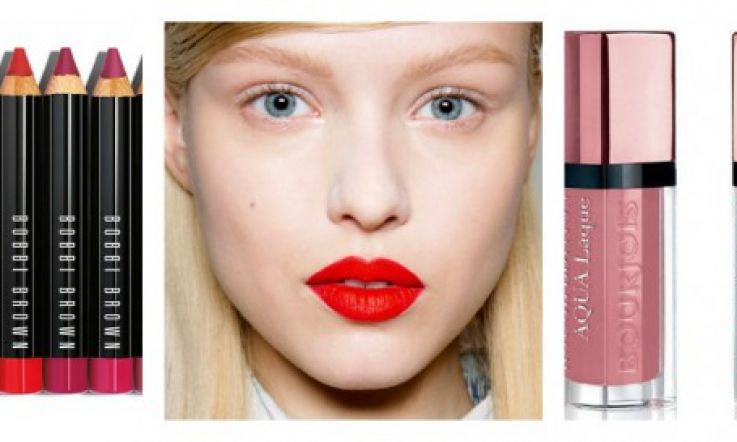 Long Wear Lip Colours - Tips to Avoid Feathering, Fading and Drying