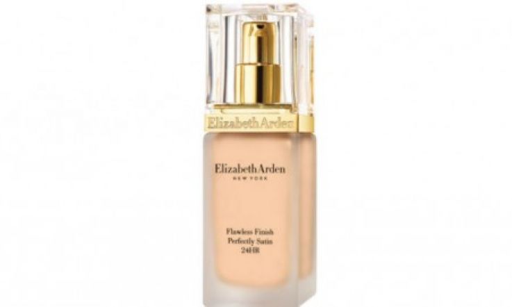 Elizabeth Arden Flawless Finish Perfectly Satin 24 HR Makeup