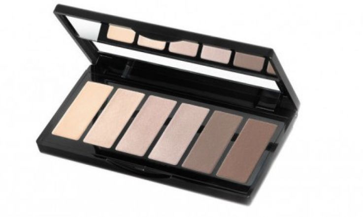 In The Nude: The Eye Colour Bar